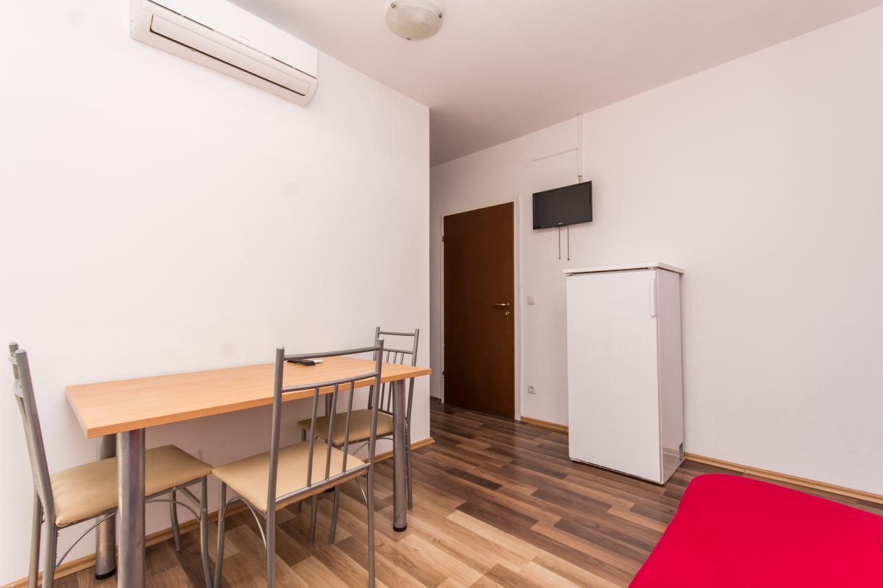 Apartments Balote Трогир Екстериор снимка